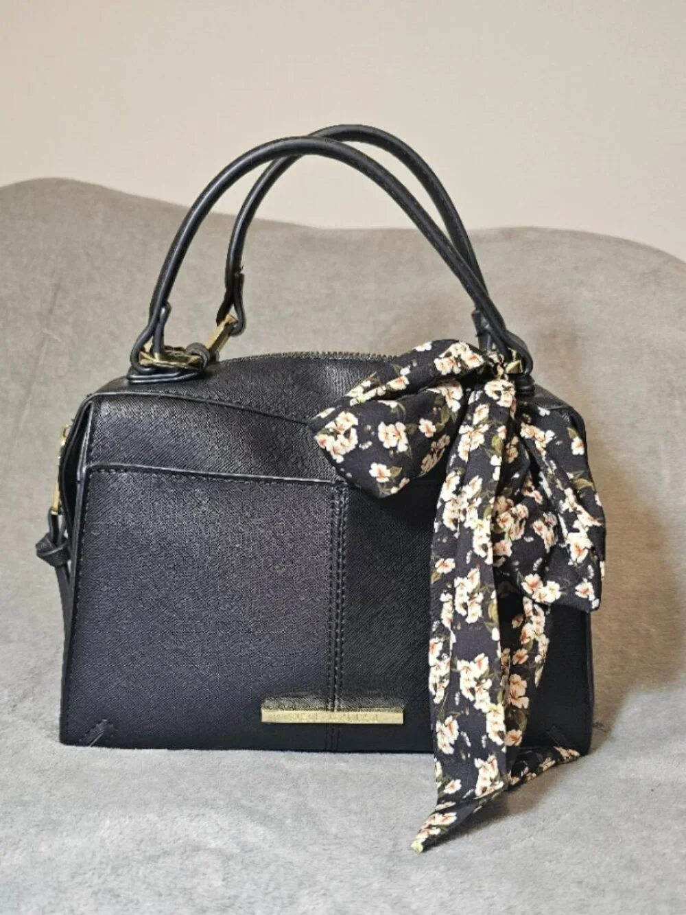 Steve Madden Breese Black Satchel Crossbody Bag Floral Scarf Gold Hardware Mint